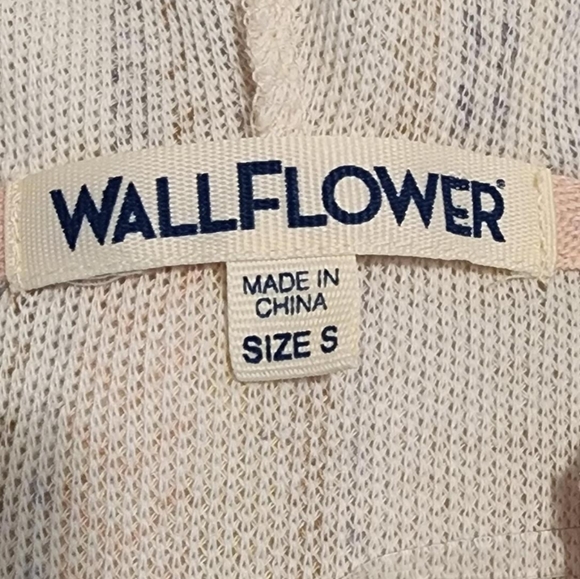 Wallflower Dakota Baja Hoodie - Picture 3 of 4